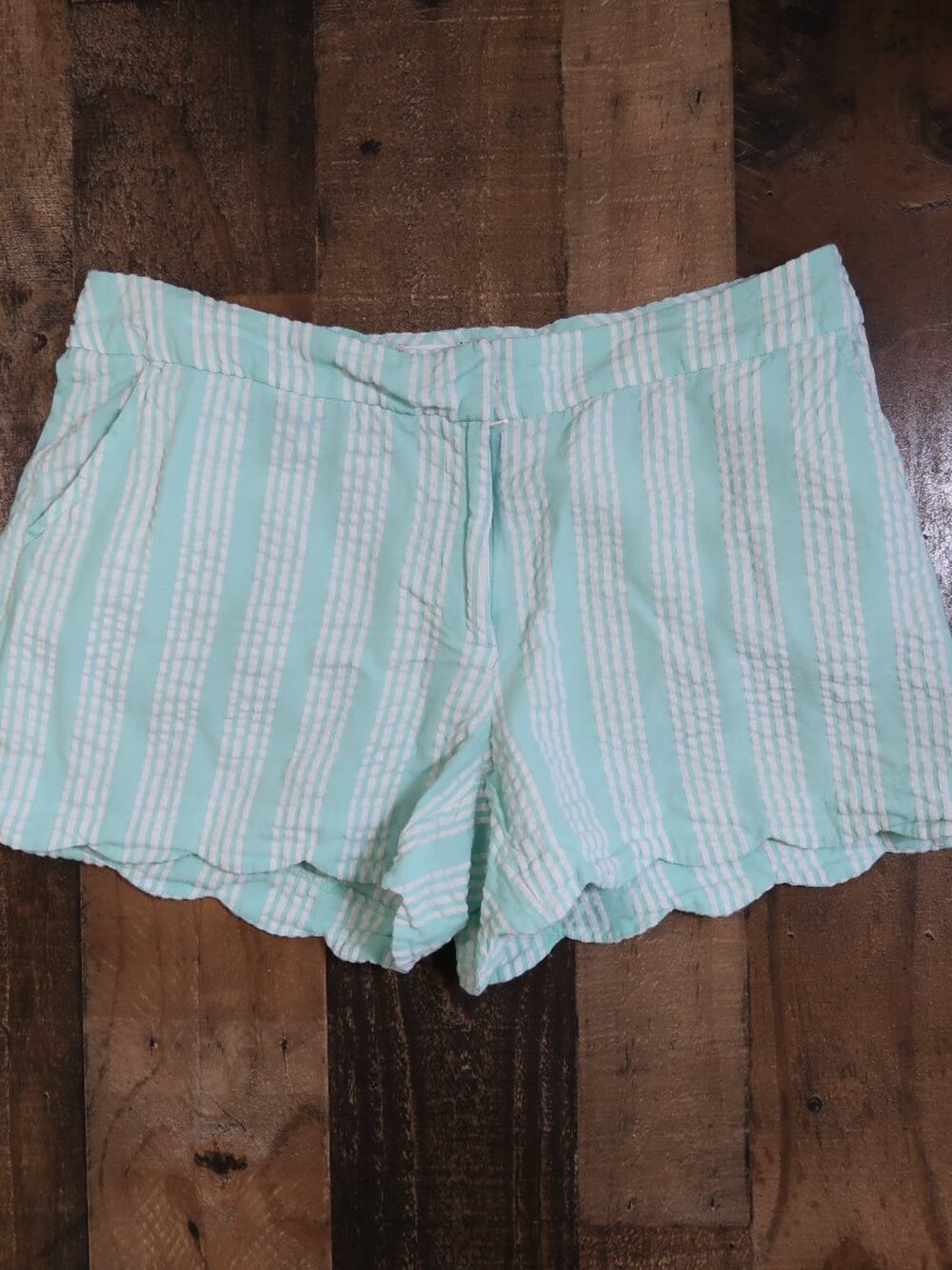 Crown & Ivy Womans Size 12 Mint Green & White Striped Shorts Scalloped Hem